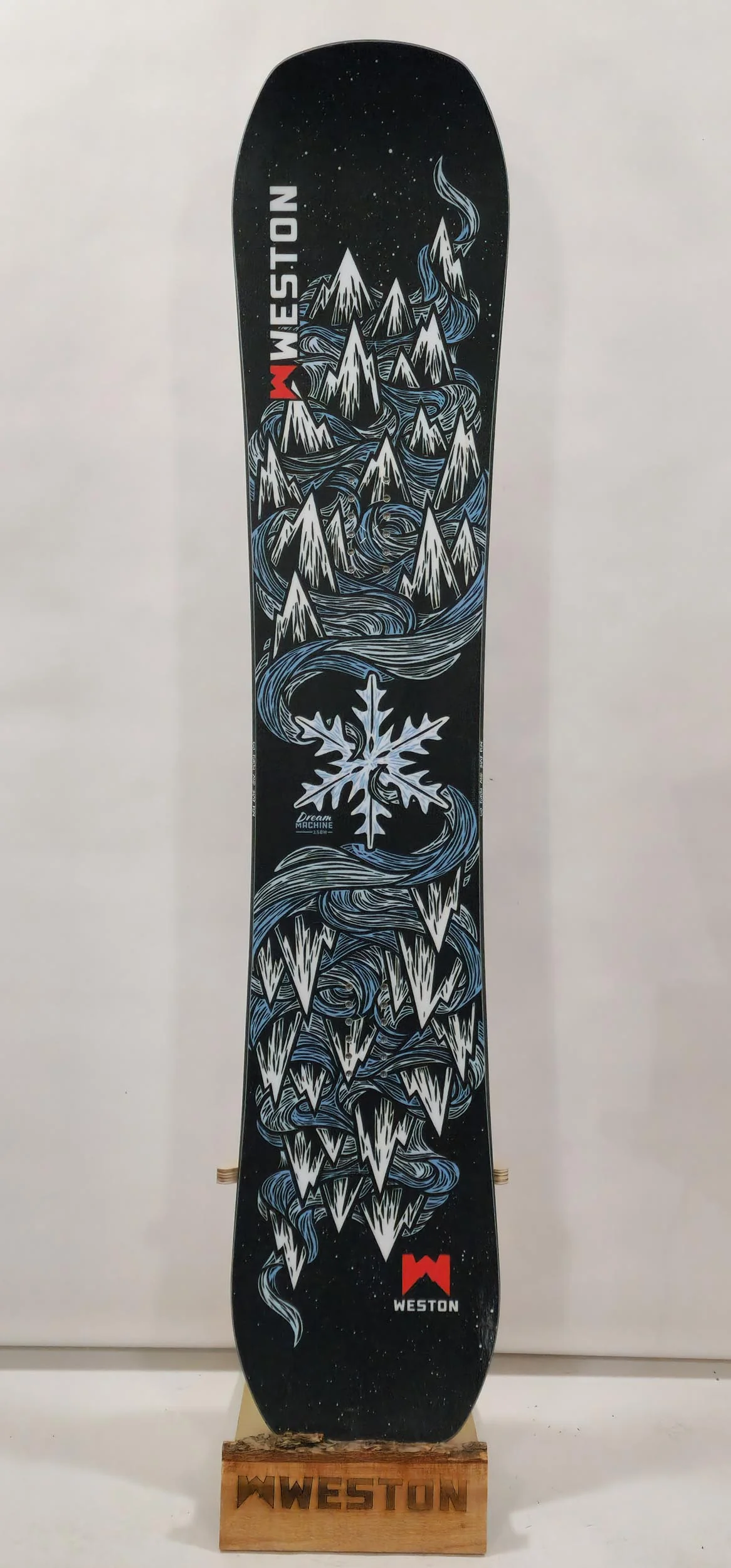 #273 Dream Machine Snowboard Demo 158w Like new - Image 2