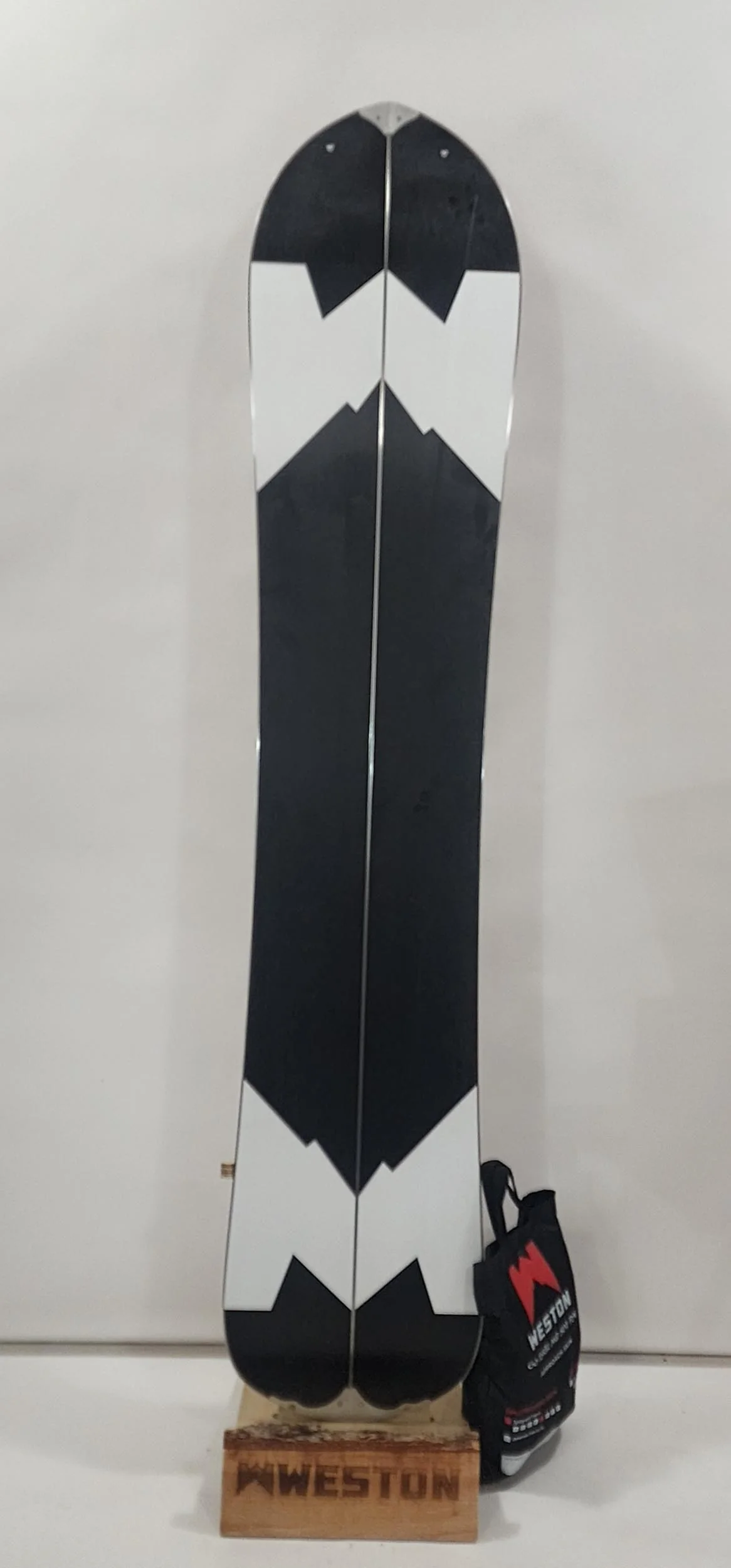 #286 25/26 Backwoods Splitboard 163w w/skin #5 Demo Good Condition - Image 3