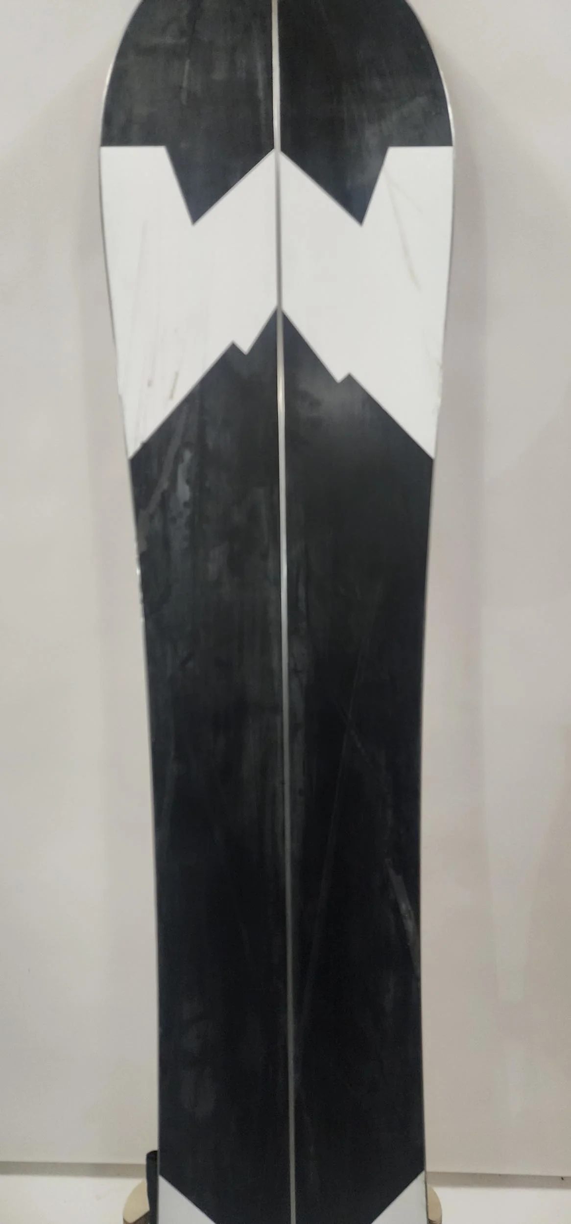 #288 25/26 Backwoods Splitboard 160 w/skin #3 Demo Poor Condition - Image 4