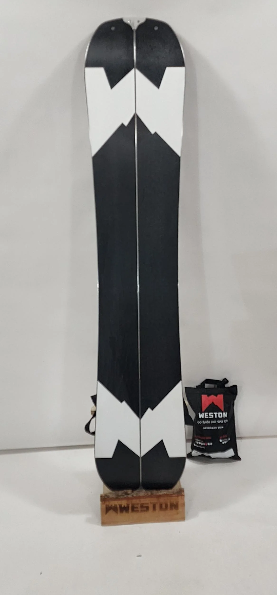 #299 25/26 Dream Machine Splitboard 161w w/skin #6 Demo great condition - Image 3